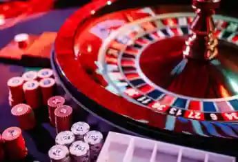 Studio live Pretty Gaming dengan dealer profesional di bosgg